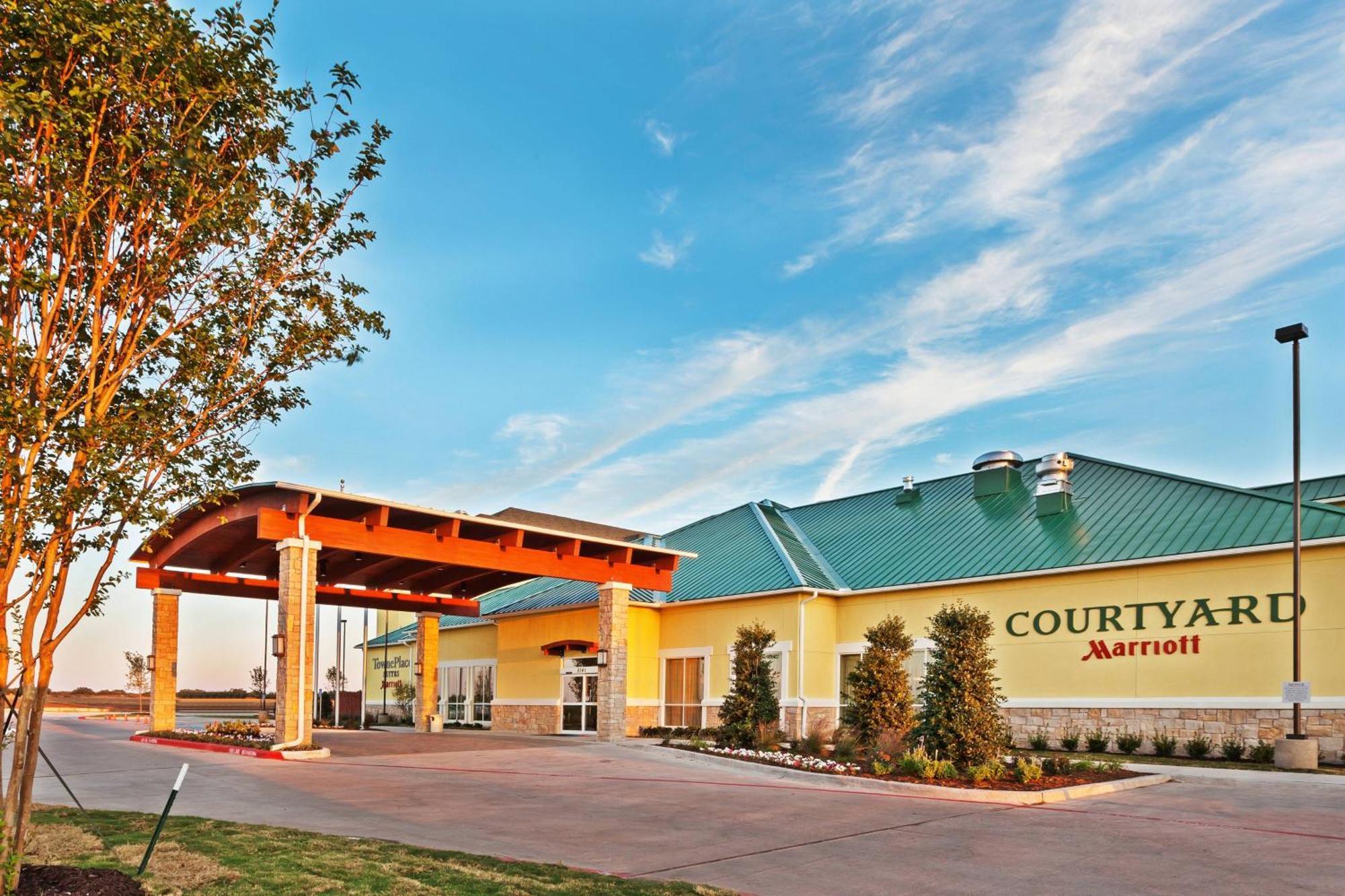 Courtyard By Marriott Northeast Hotel 3*