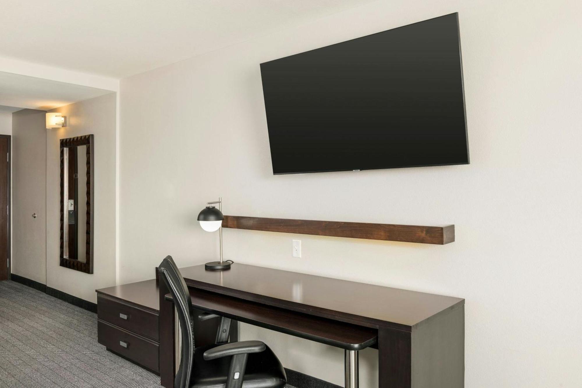 Courtyard By Marriott Northeast Hotel 3*
